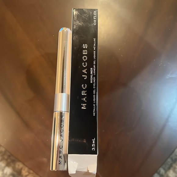 Marc Jacobs “silver lining” new in box - Picture 6 of 6